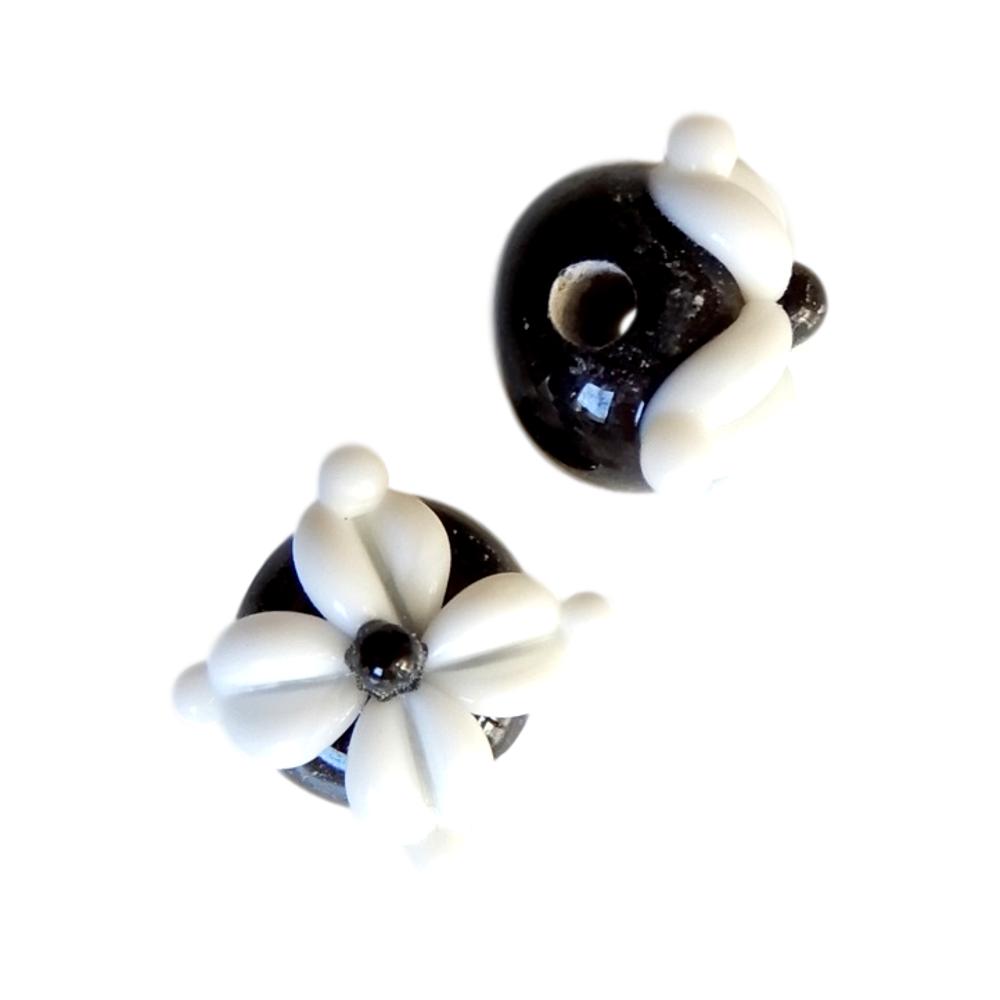 Fleur 10 mm Noir et blanc